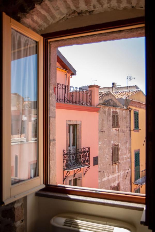 La Vecchia Torre Hotel Bosa Luaran gambar