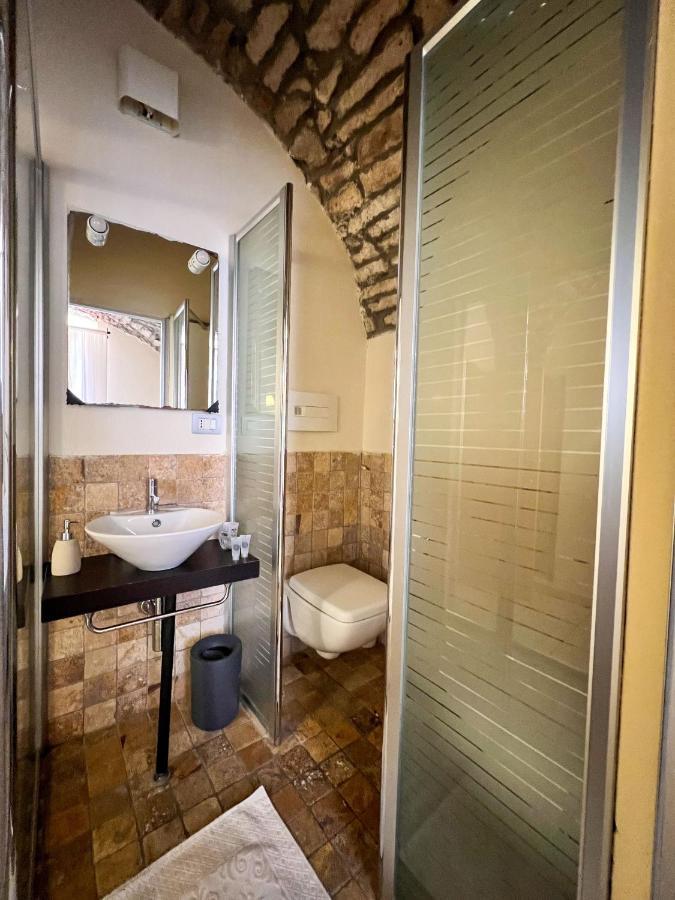 La Vecchia Torre Hotel Bosa Luaran gambar