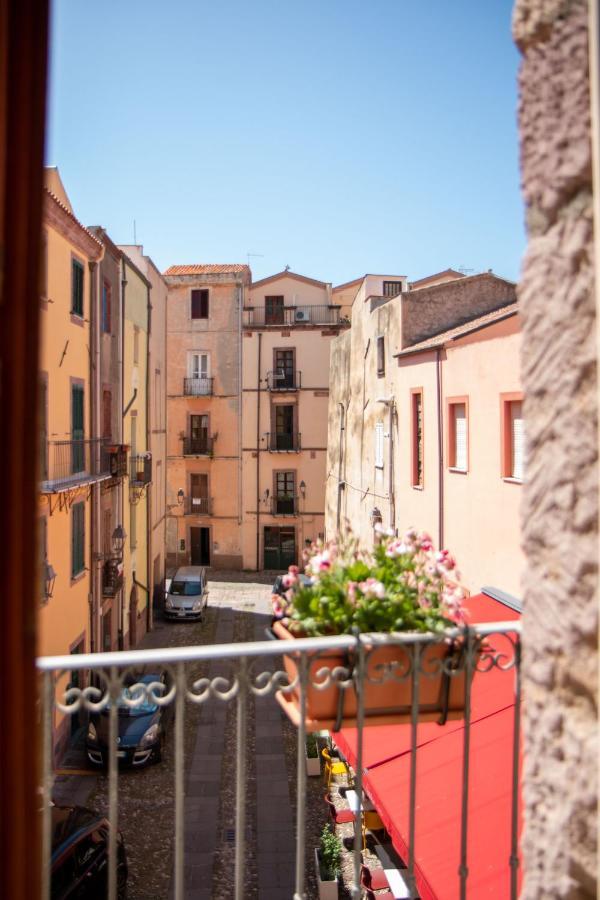 La Vecchia Torre Hotel Bosa Luaran gambar