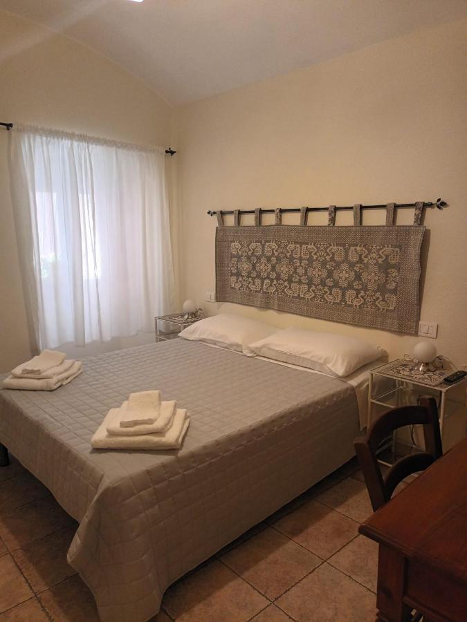 La Vecchia Torre Hotel Bosa Luaran gambar